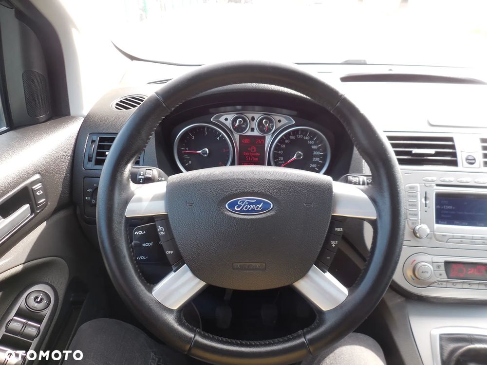 Ford Kuga - 22