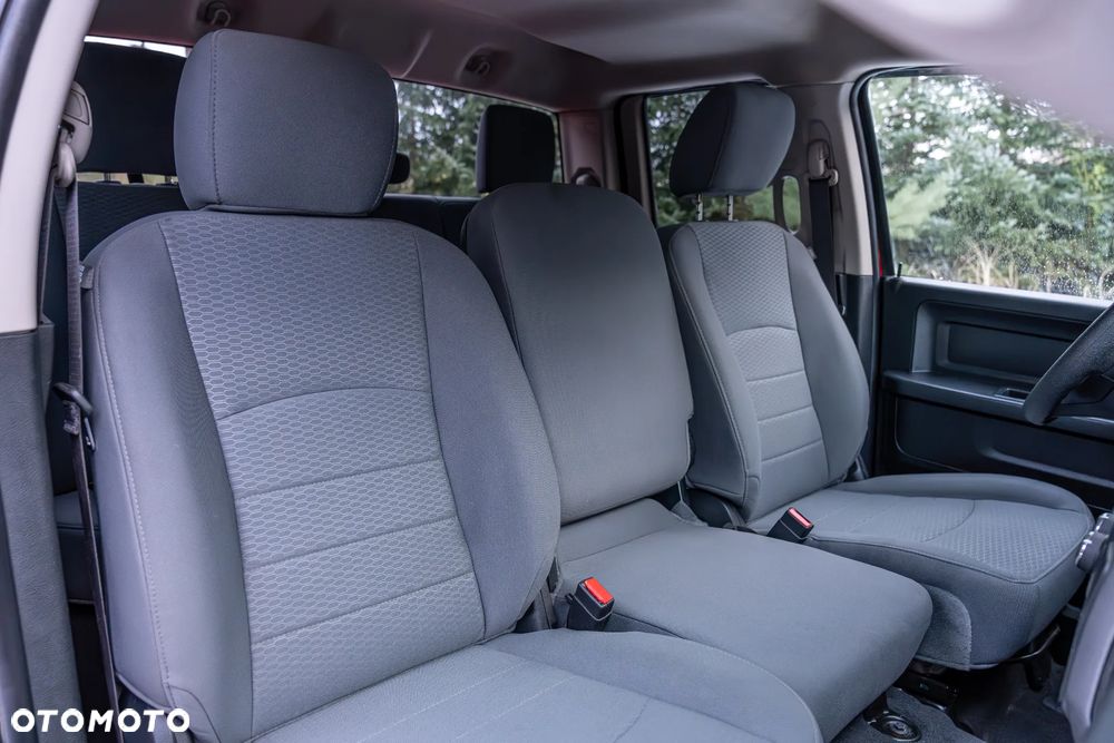 RAM 1500 Quad Cab Sport - 27