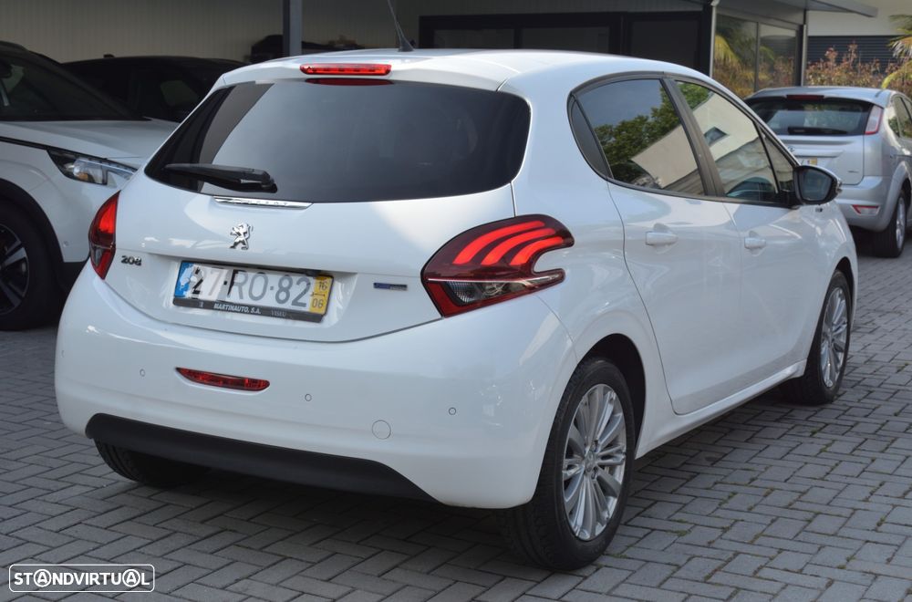 Peugeot 208 1.2 PureTech Style - 12