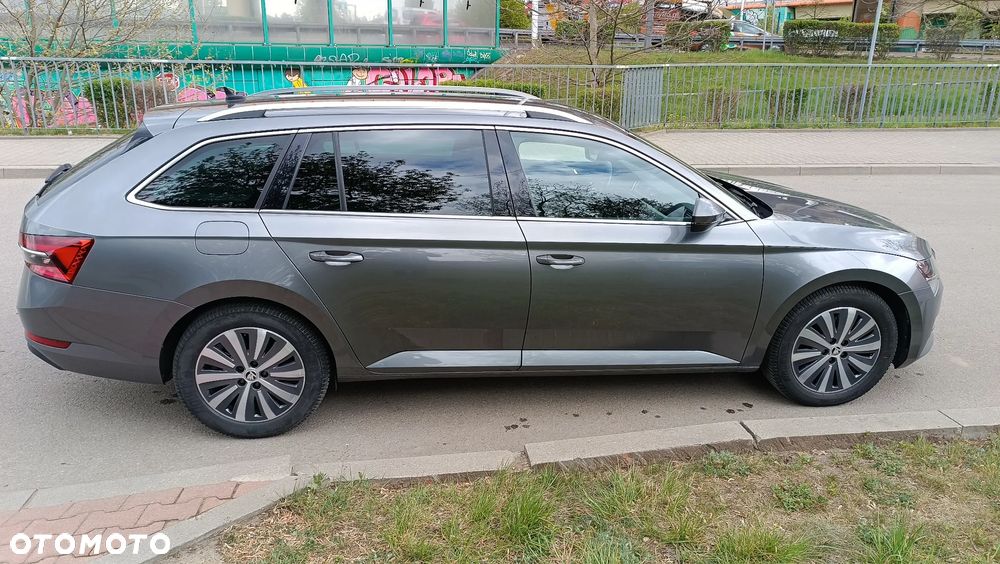 Skoda Superb 2.0 TDI SCR Style DSG - 3