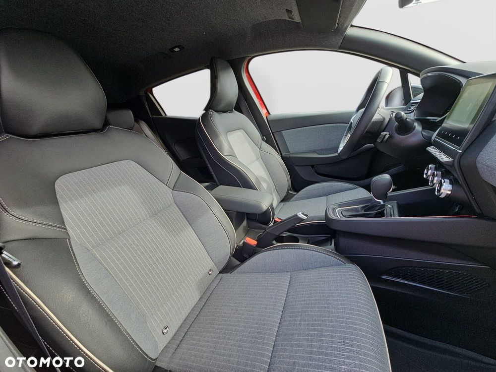 Renault Clio - 22