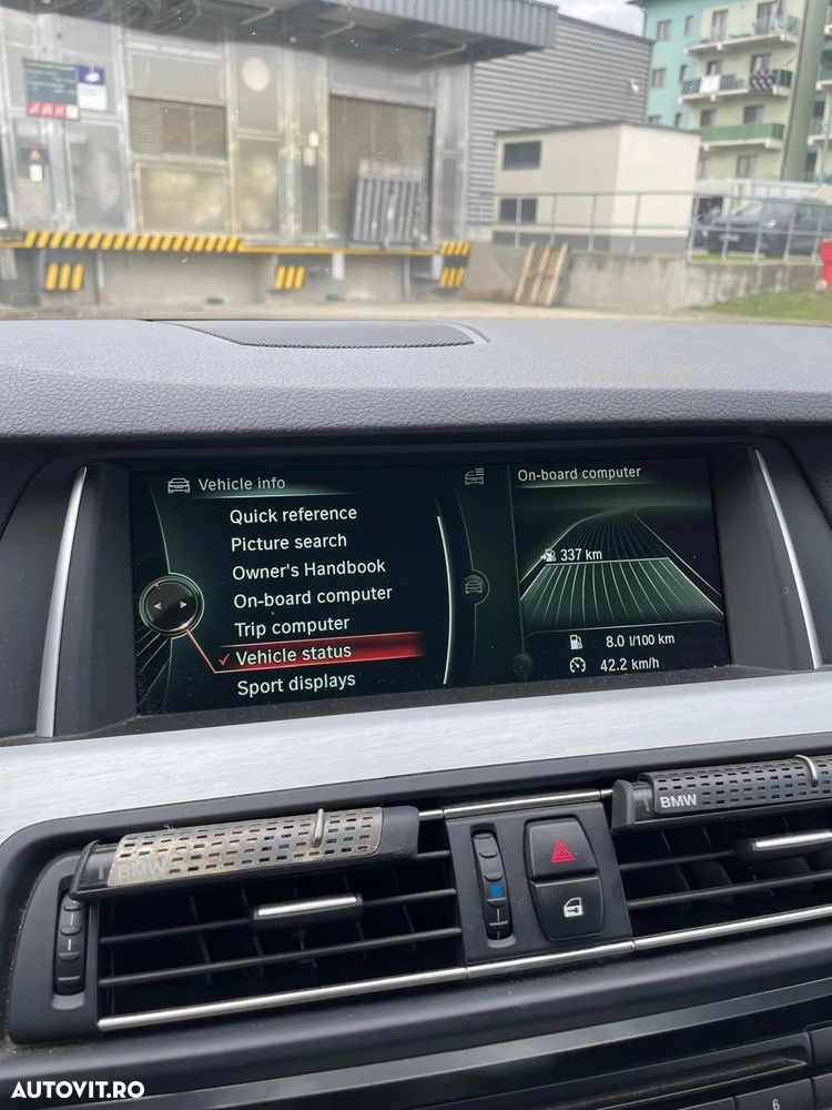 BMW Seria 5 520d xDrive AT - 17