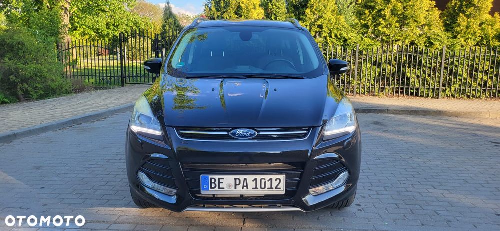 Ford Kuga 1.6 EcoBoost 2x4 Titanium - 2