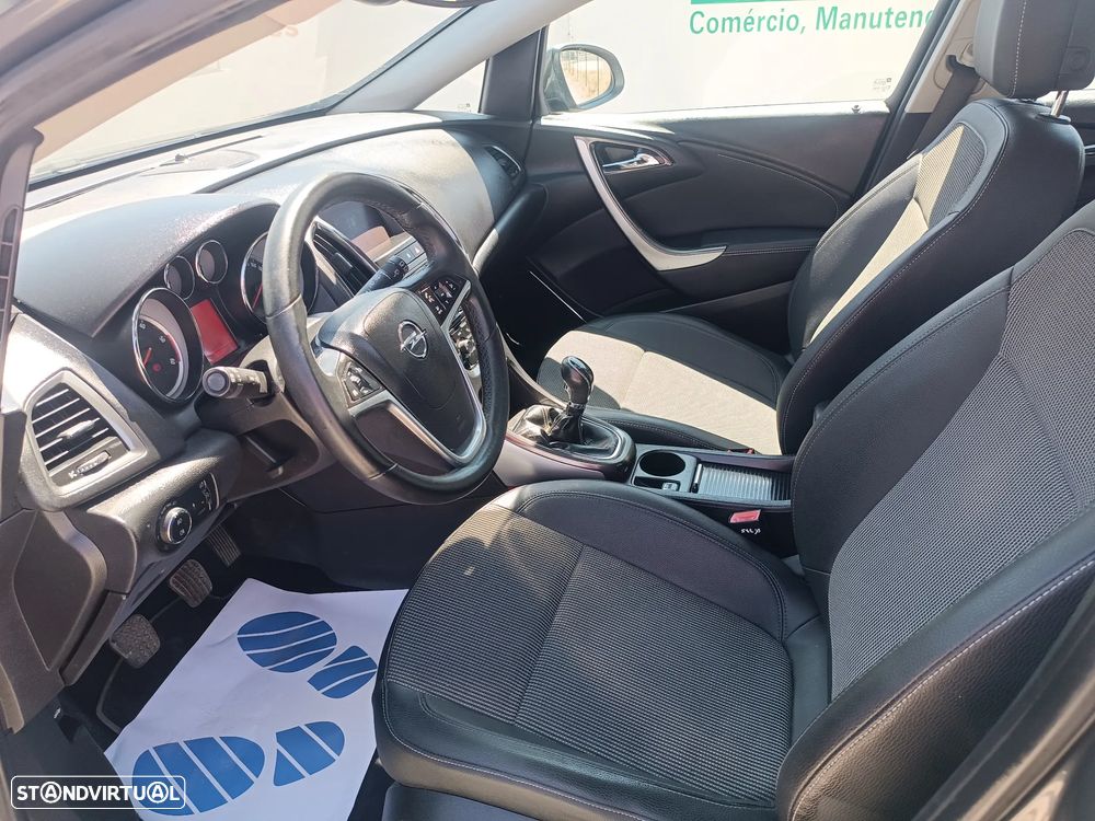 Opel Astra 1.7 CDTi Cosmo - 17