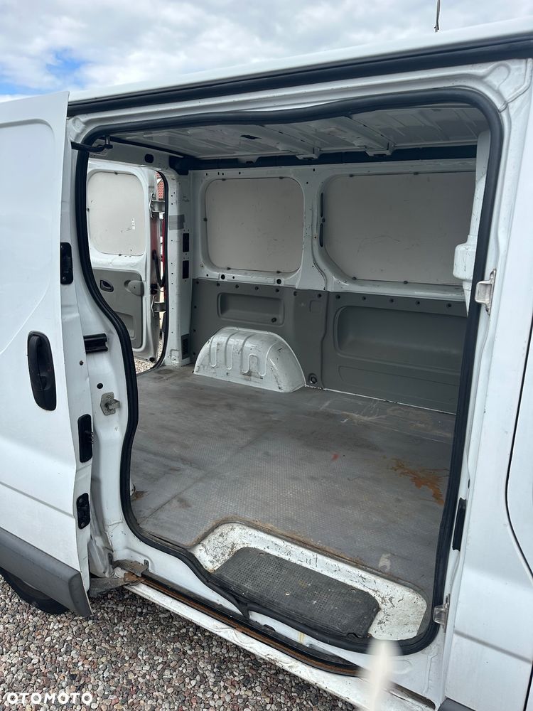 Renault Trafic - 10