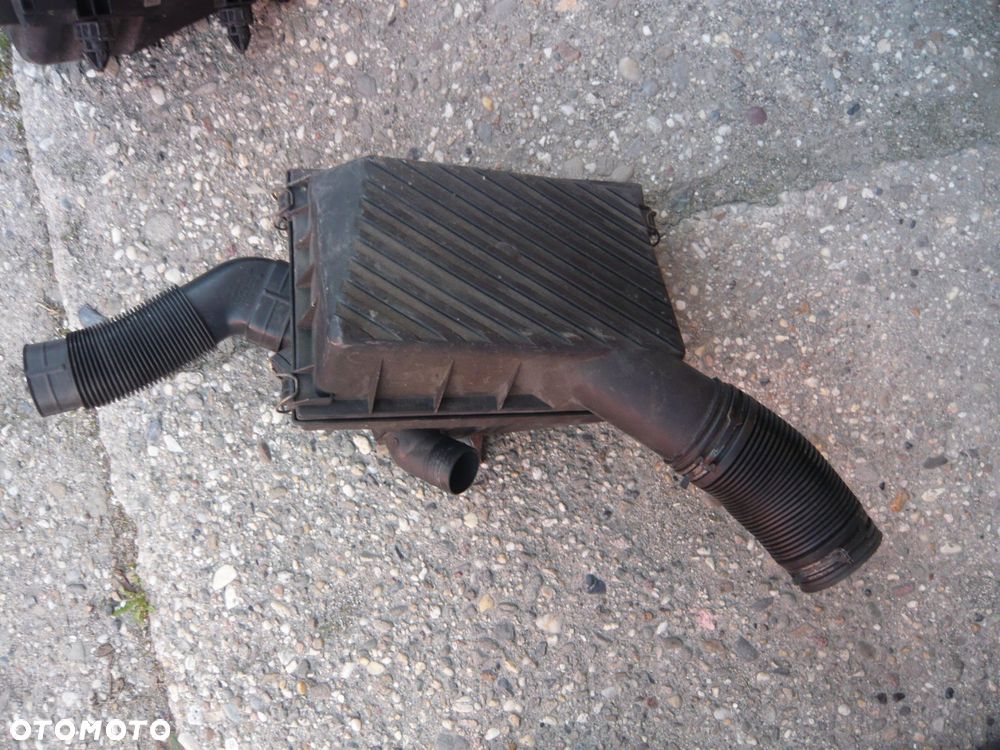 podstawa obudowa filtra powietrza 6u0129607b skoda felicia - 1