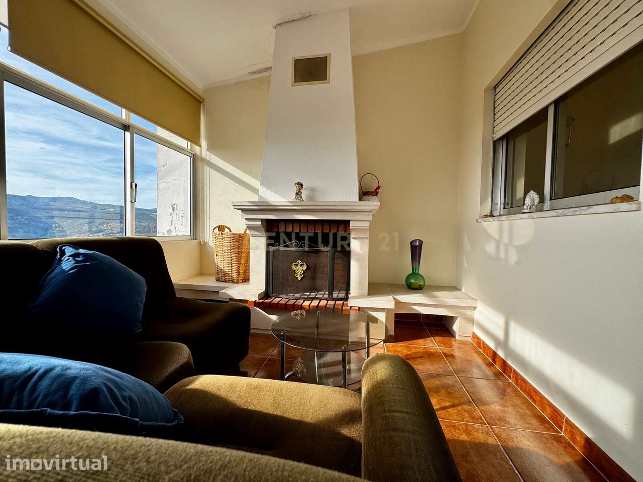 Andar-Moradia T4 com Jardim Privativo, Terraço, Garagem para 2 Viatura - Grande imagem: 2/28