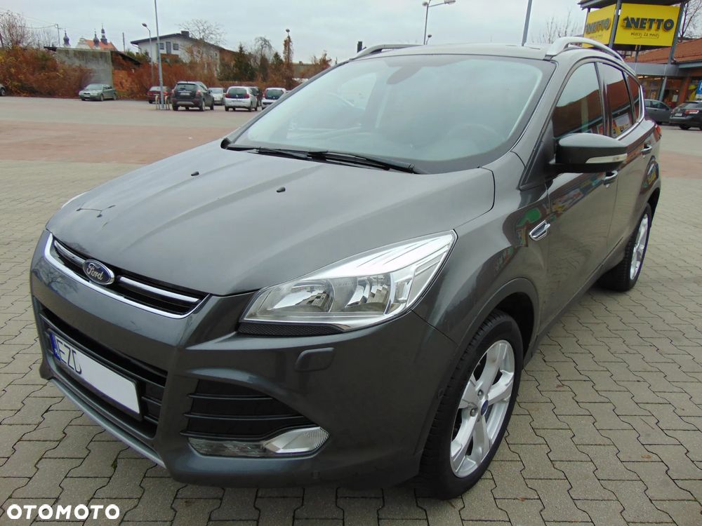 Ford Kuga 1.5 EcoBoost 2x4 Titanium - 1