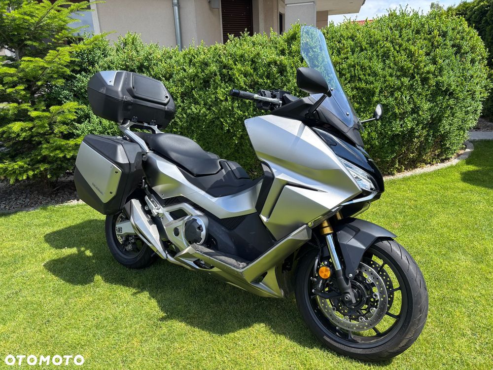 Honda NSS - 8
