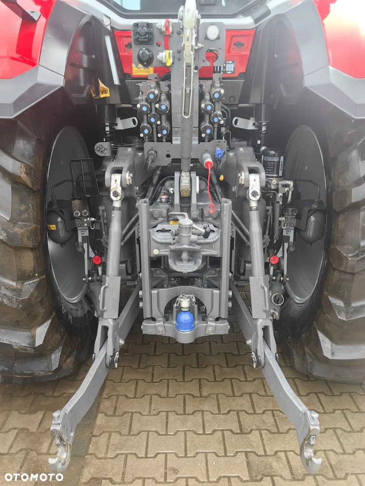 Massey Ferguson 8S.225 - 2