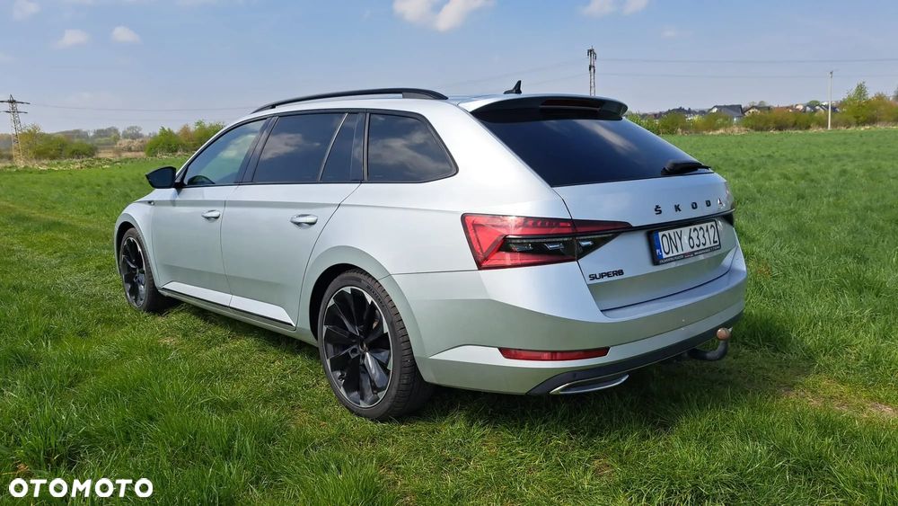 Skoda Superb 2.0 TDI DSG Sportline - 6