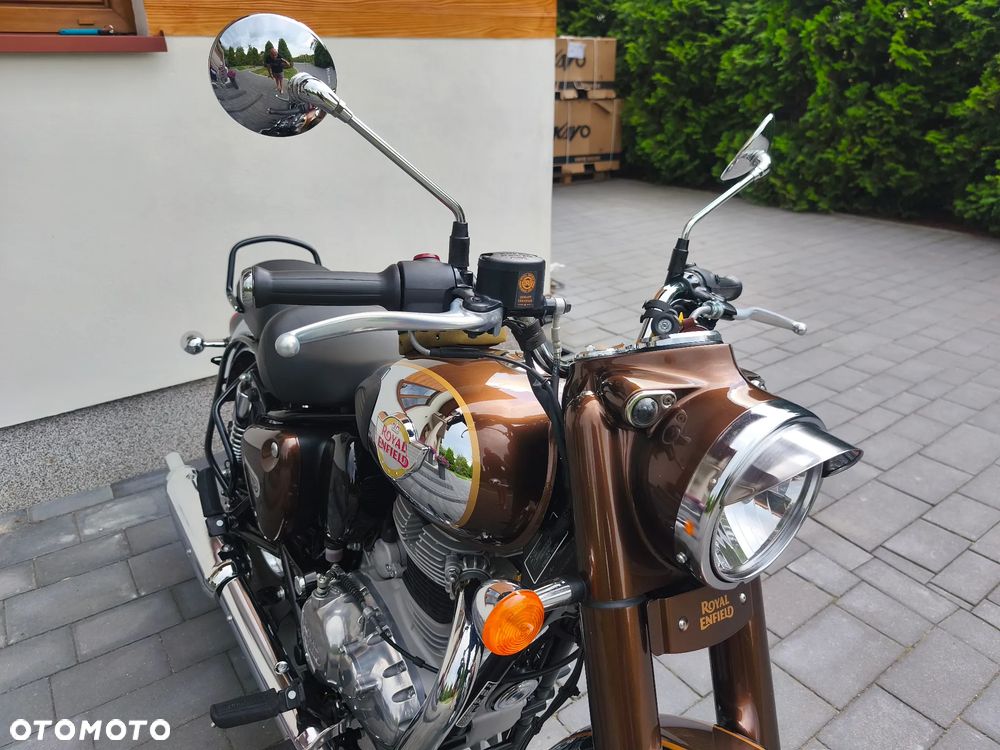 Royal Enfield Classic - 10