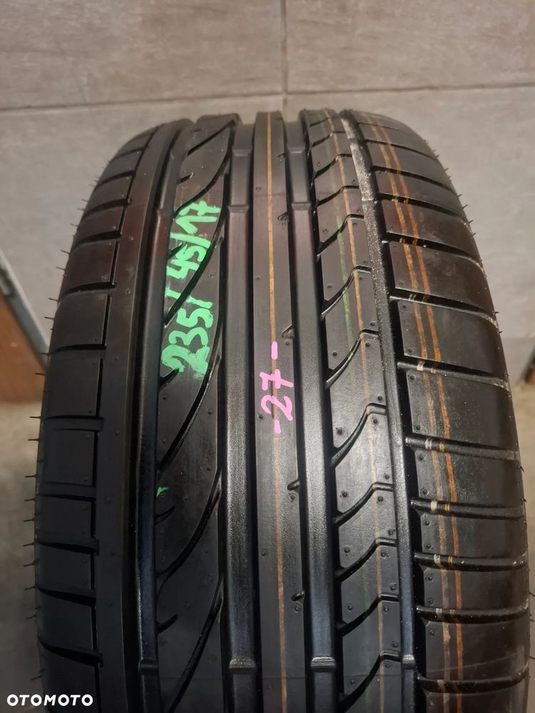 Opona lato Bridgestone Potenza RE 050A 235/45R17 bieżnik 8 mm - 2