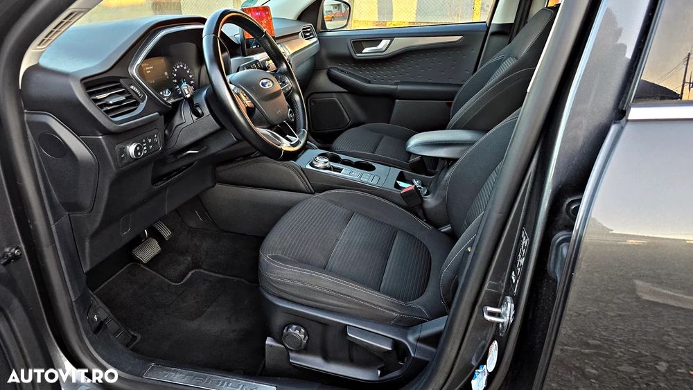 Ford Kuga 2.0 EcoBlue 4x4 Aut. TITANIUM - 7