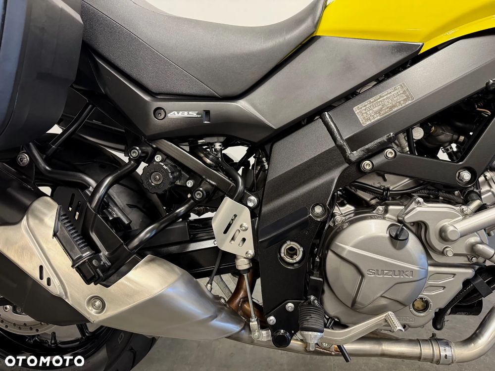 Suzuki V-STROM - 32