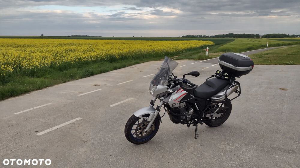 Aprilia Pegaso - 1