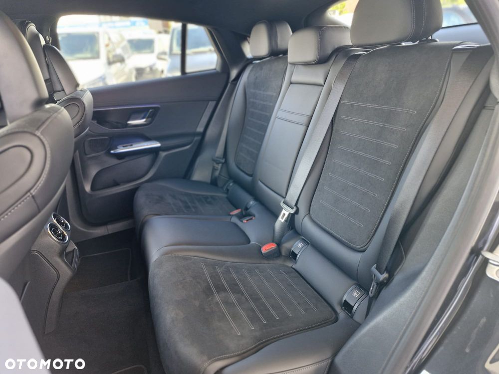 Mercedes-Benz GLC 200 mHEV 4-Matic AMG Line - 16