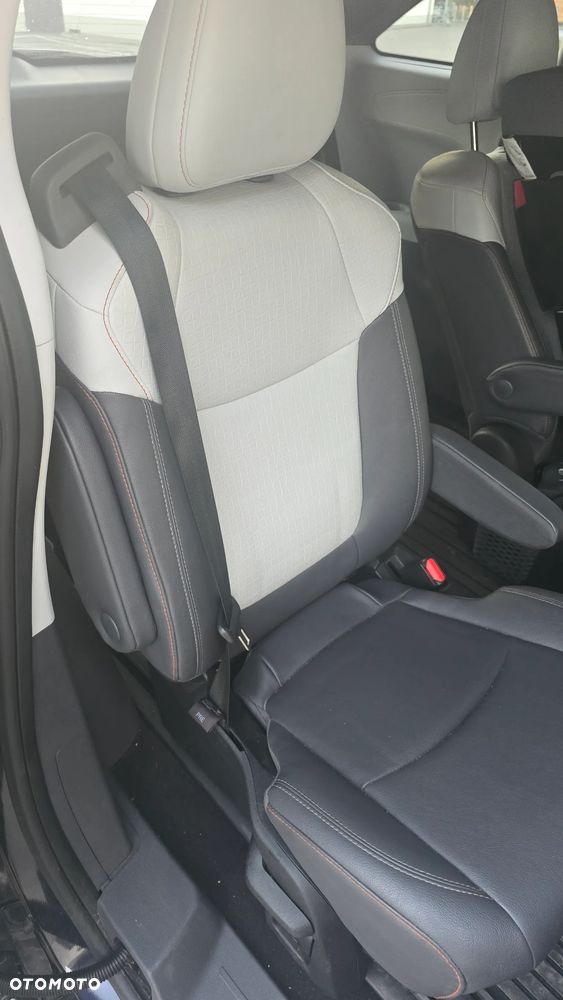 Toyota Sienna - 35