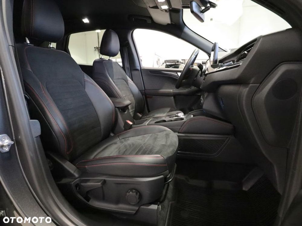 Ford Kuga 2.5 Duratec PHEV ST-LINE - 13