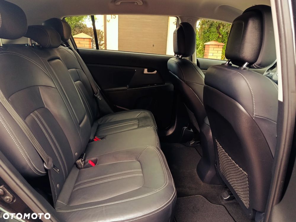 Kia Sportage 1.7 CRDI 2WD Dream-Team Edition - 12