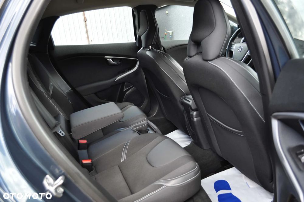 Volvo V40 D2 Momentum - 15