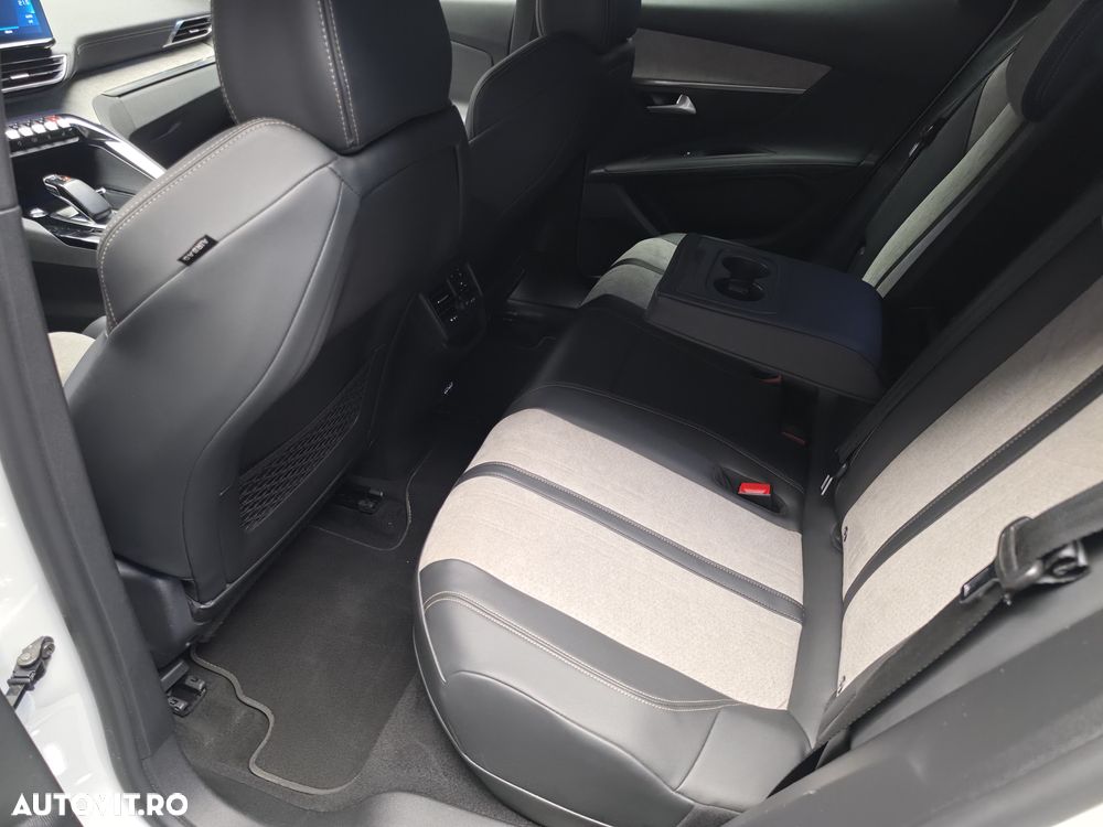 Peugeot 3008 225 e-EAT8 GT Pack - 25