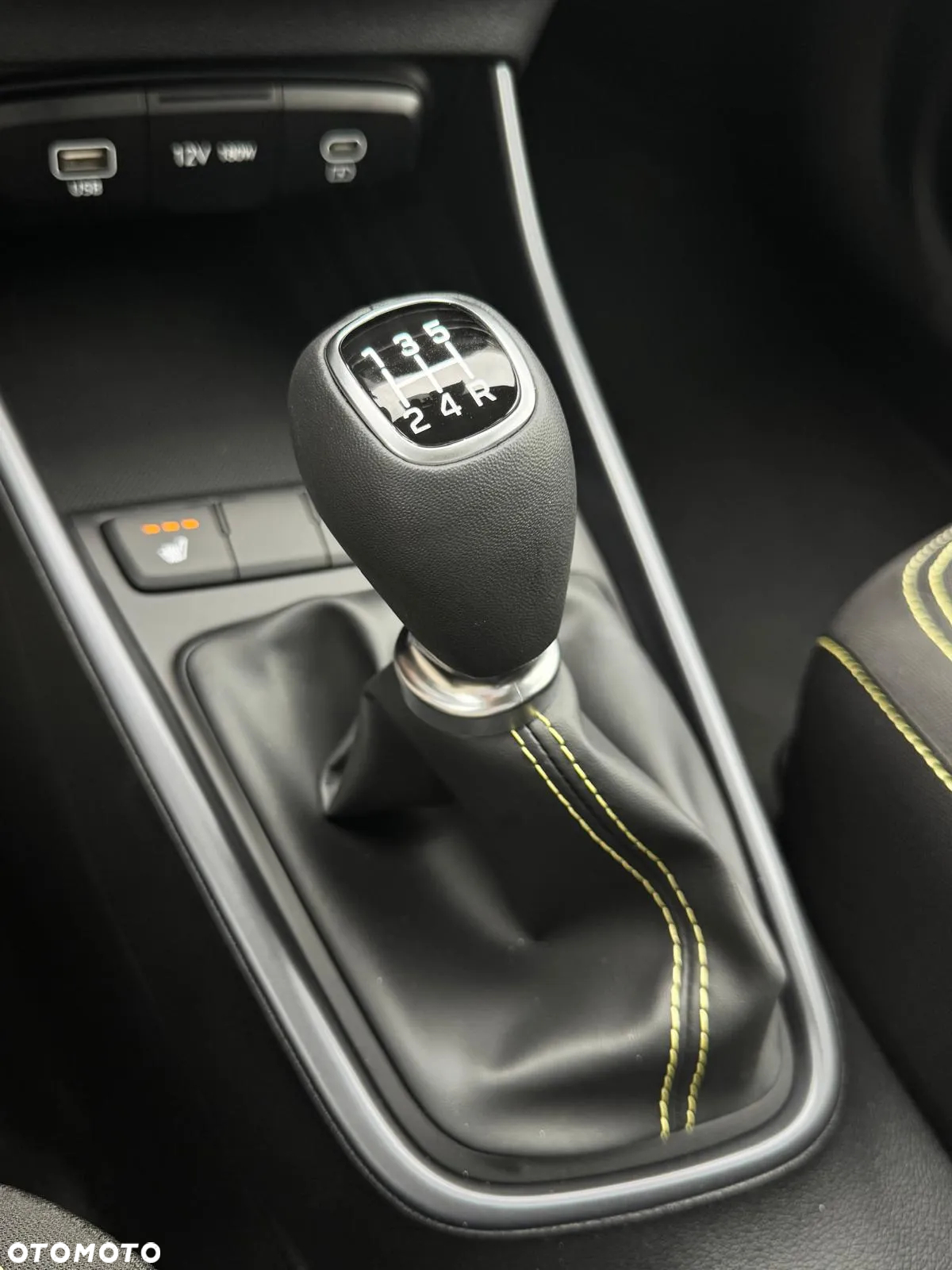 Hyundai i20 1.2 Modern - 21