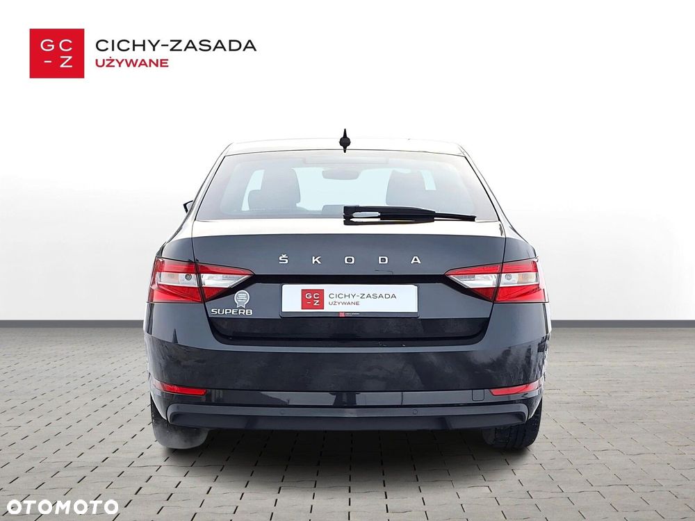 Skoda Superb 2.0 TDI SCR Ambition DSG - 6