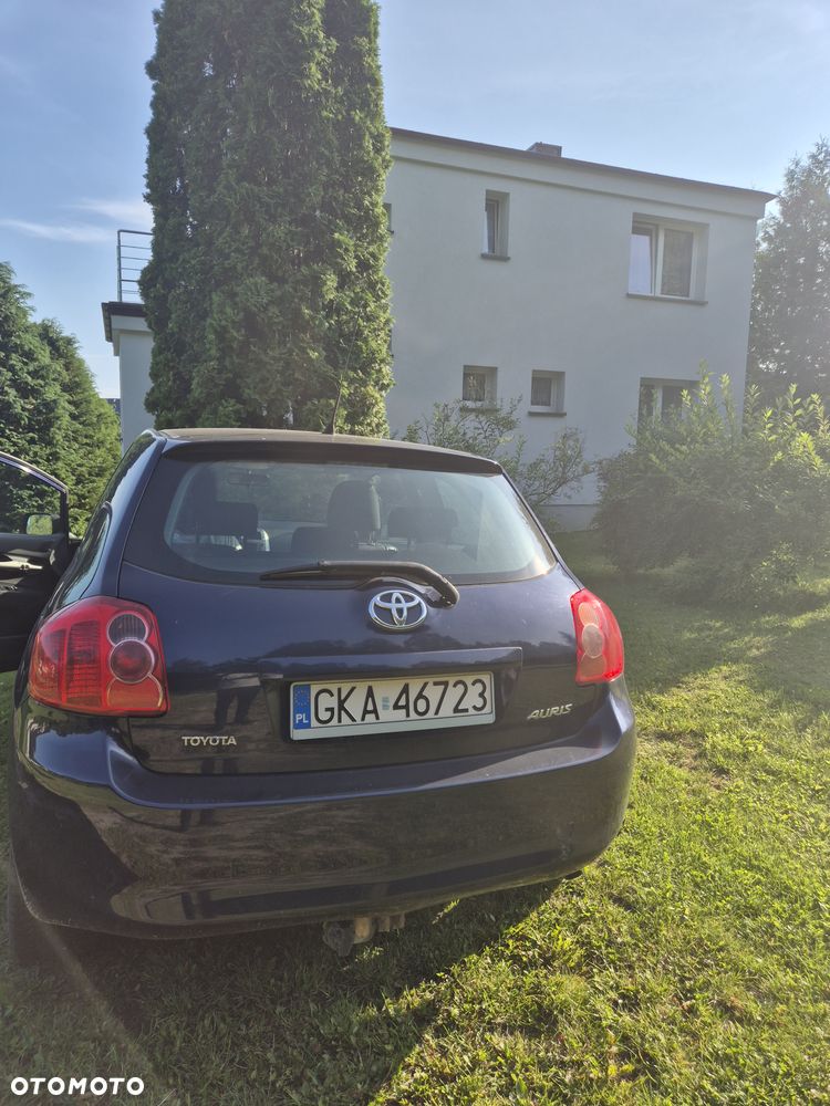 Toyota Auris 1.6 VVT-i Team - 7