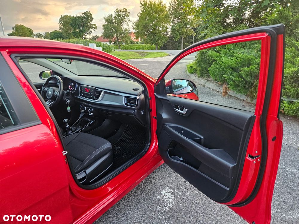 Kia Rio 1.2 Attract - 33