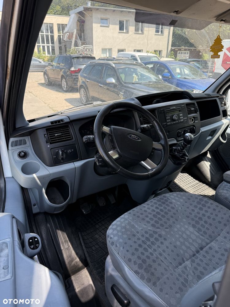 Ford Transit - 8