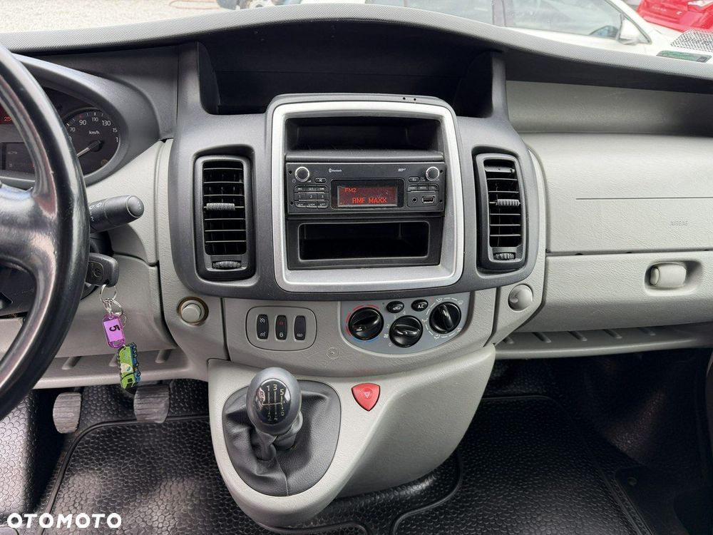 Renault Trafic - 22