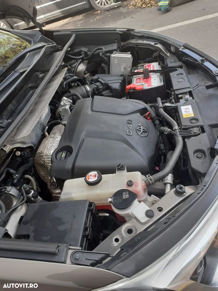 Toyota RAV4 2.0 D-4D 2WD Luxury - 15