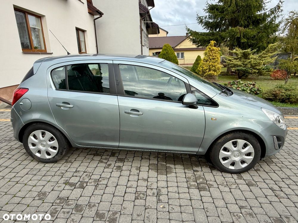 Opel Corsa 1.2 16V - 9