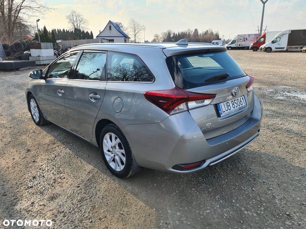 Toyota Auris - 6