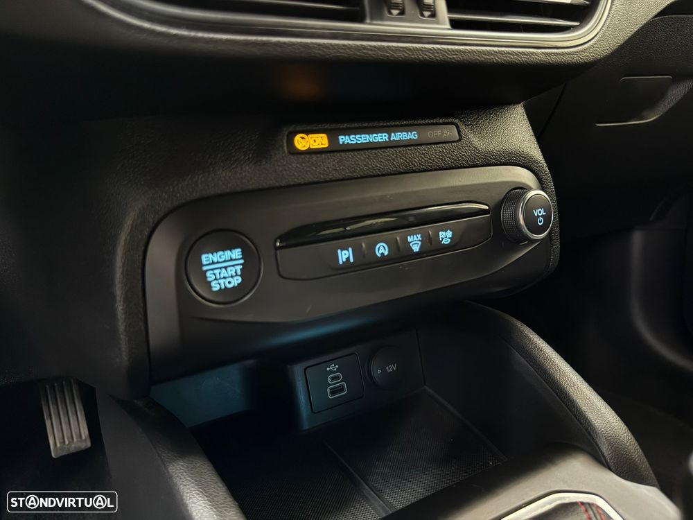 Ford Focus 1.0 EcoBoost MHEV ST-Line - 23