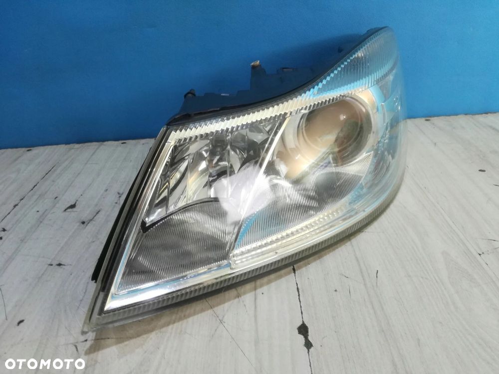 Skoda Octavia II 1Z Lift lampa reflektor lewa przód Europa 08/12 - 1