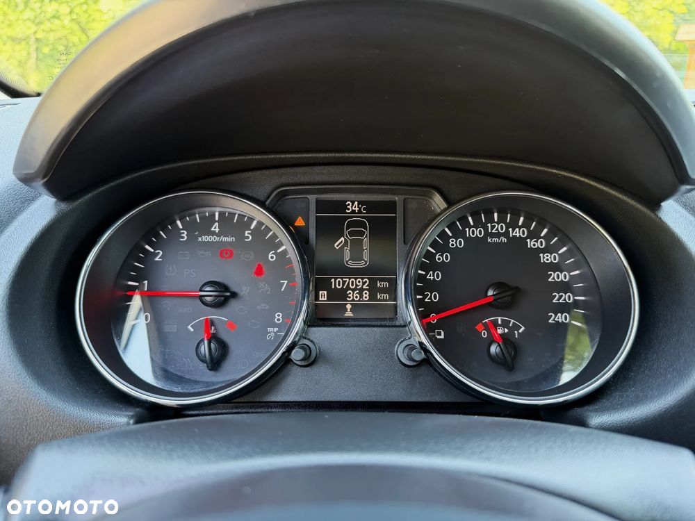 Nissan Qashqai 2.0 4 x 4 360 - 22