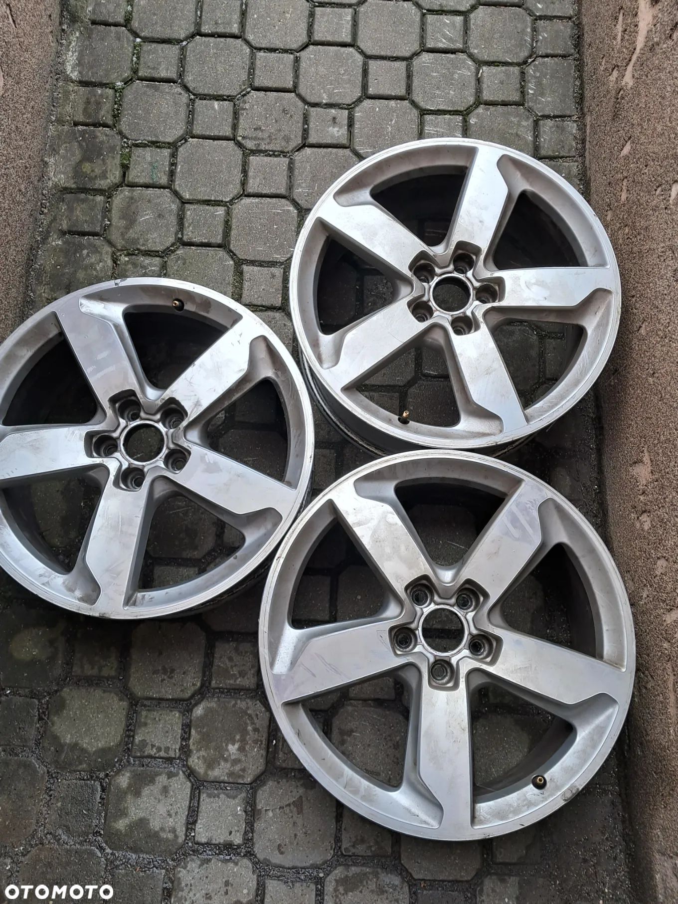 Felga aluminiowa Audi Q5 SQ5 8R0 8.0" x 19" 5x112 ET 39 - 1