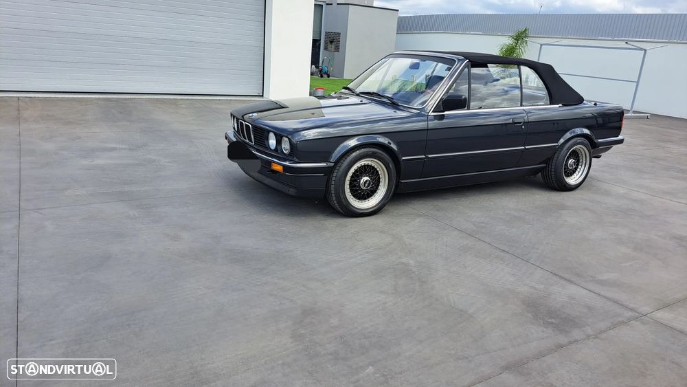 BMW 320 i Cabriolet - 10