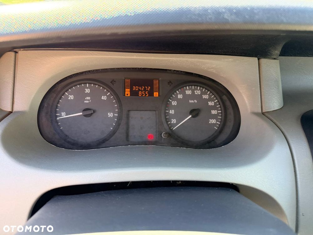 Opel vivaro - 12