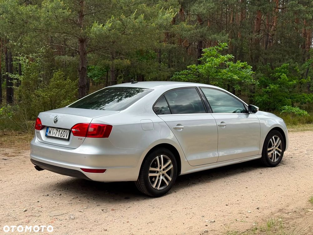 Volkswagen Jetta 1.4 TSI Highline - 6