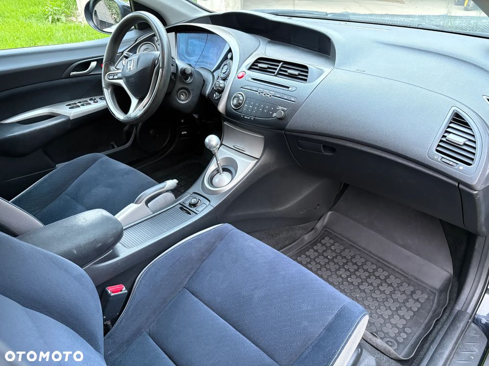 Honda Civic 1.4 Comfort - 17