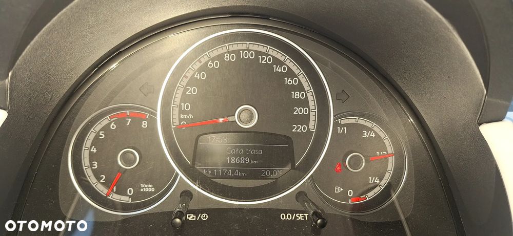 Volkswagen up! - 13