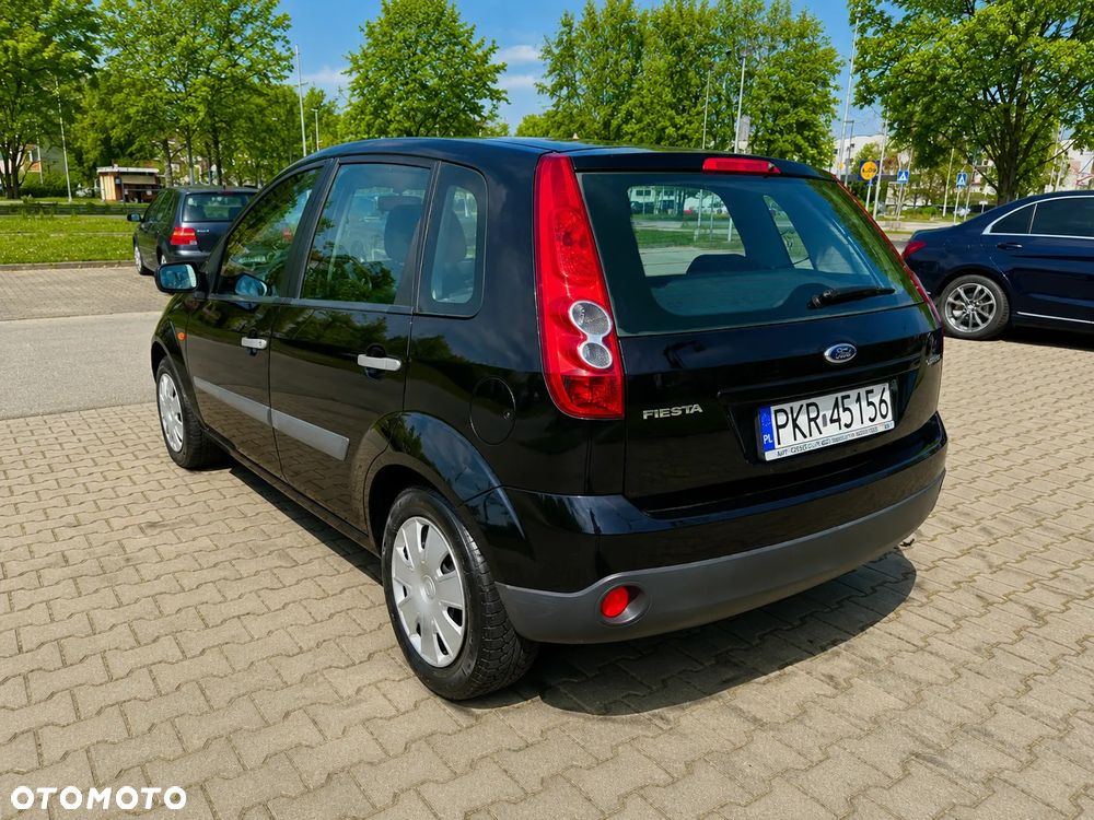Ford Fiesta 1.4 - 9