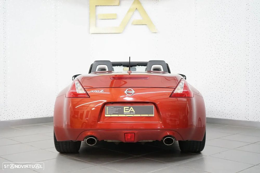 Nissan 370 Z - 10