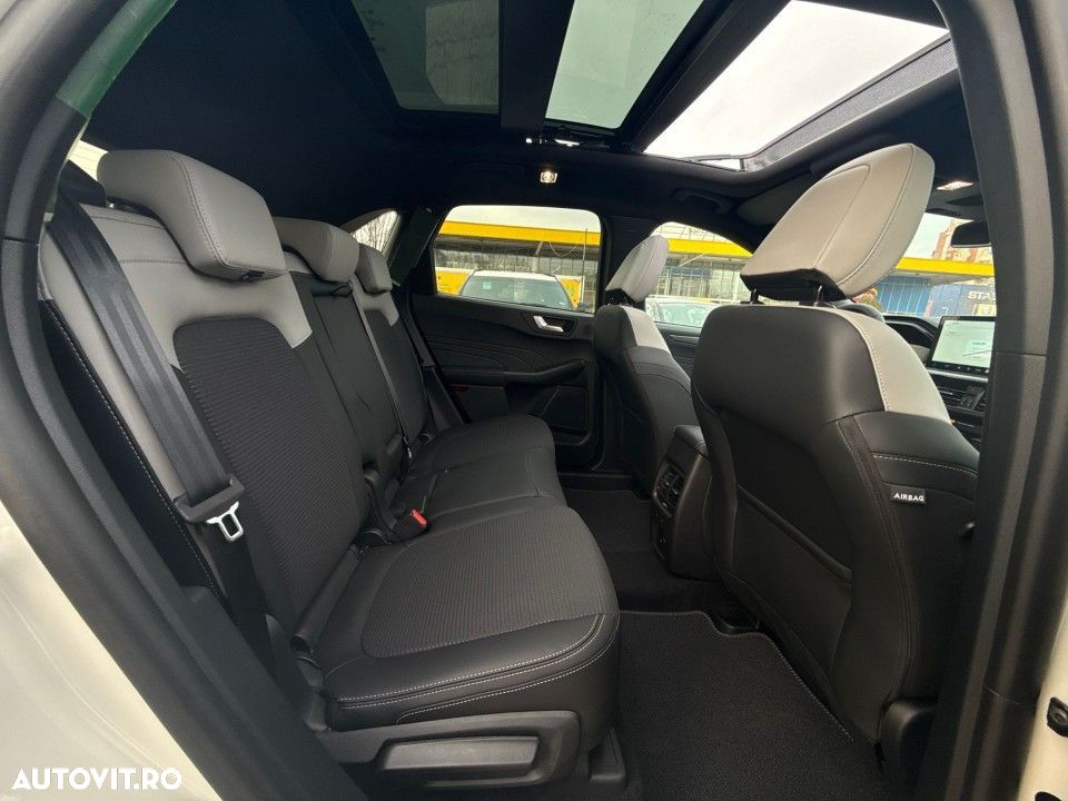 Ford Kuga 2.5 Duratec FWD PHEV ST-Line X - 9