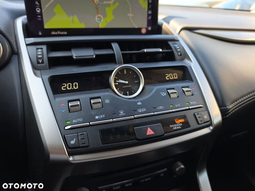 Lexus NX 300h F Impression AWD - 13