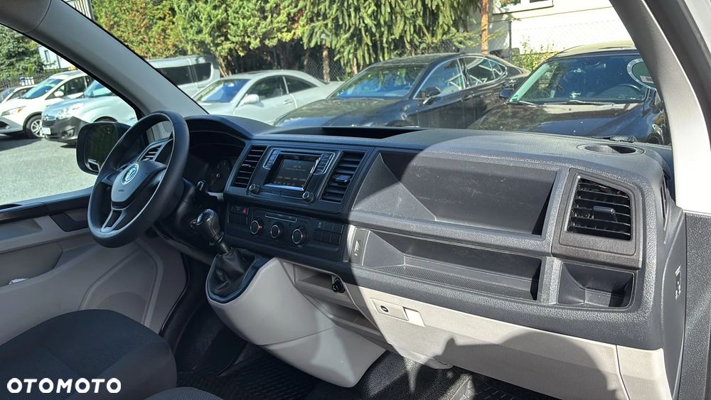 Volkswagen Transporter - 25