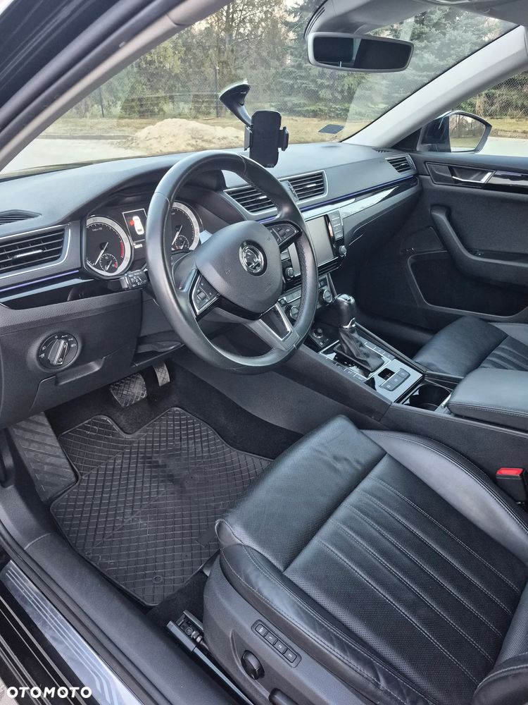 Skoda Superb 2.0 TDI 4x4 L&K DSG - 12